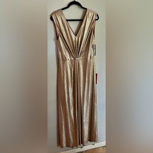 Elegant Gold Maxi Dress